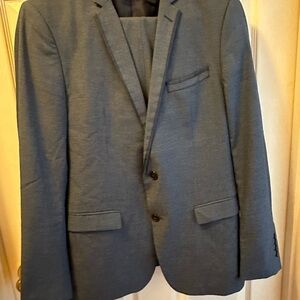 Zara 42L X 34W men’s gray suit.